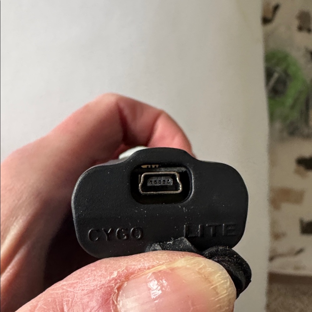Cygolite Rechargeable Bike Headlight - Black 400 lumens - Picture 3 of 4